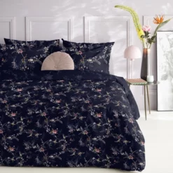 Bettwäsche Cinderella Corolla Night Blue Perkal