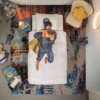 Bettwäsche SNURK Superhero Blue Perkal -BEDSUPPLY VerkäufeBEDSUPPLY Verkäufe 1 superboy 220 CMYK