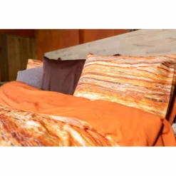 Bettwäsche Kayori Suga Orange Mako-Satin -BEDSUPPLY VerkäufeBEDSUPPLY Verkäufe 3 Kayori20 20Suga20 20close20up20mood202028229