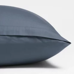 Bettwäsche Yumeko Blue Mako-Satin -BEDSUPPLY VerkäufeBEDSUPPLY Verkäufe 44pillowcase washed cotton sateen blue 3 dtl4