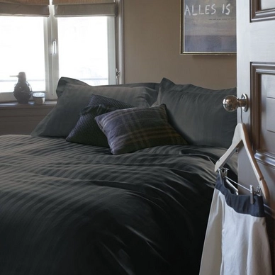 Bettwäsche Beddinghouse Shine Anthrazit Mako-Satin 3 Bettwäsche Beddinghouse Shine Anthrazit Mako-Satin